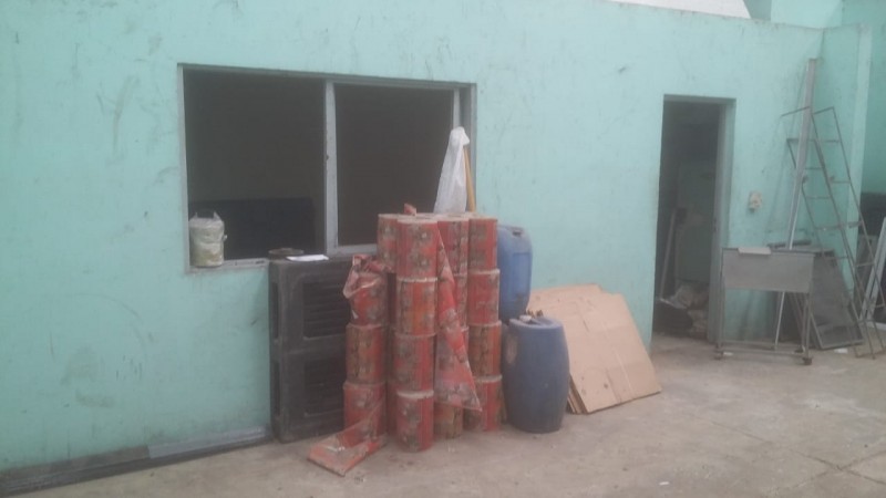 GALPON CON VIVIENDA DE 3 AMBIENTES CON SALIDA A DOS CALLES