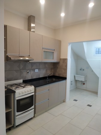CASA 3 AMBIENTES CON TERRAZA A ESTRENAR, POSESION INMEDIATA!