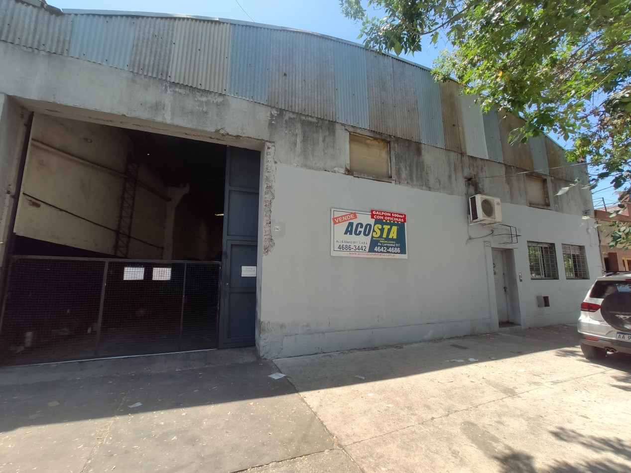 GALPON 500 M2 A METROS  DE AV. J. B. ALBERDI AL 7.000. NUEVO VALOR !!!