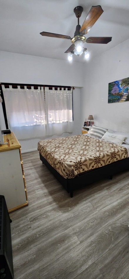 TIPO CASA EN PLANTA BAJA DE 3 AMB CON PATIO Y COCHERA