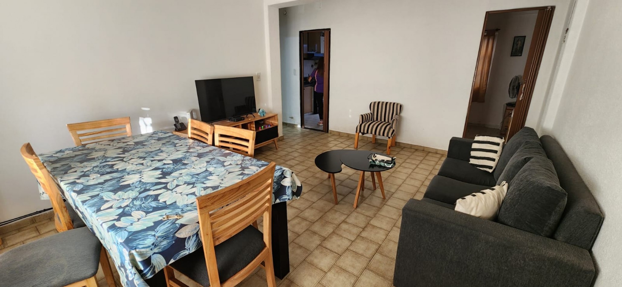 TIPO CASA EN PLANTA BAJA DE 3 AMB CON PATIO Y COCHERA