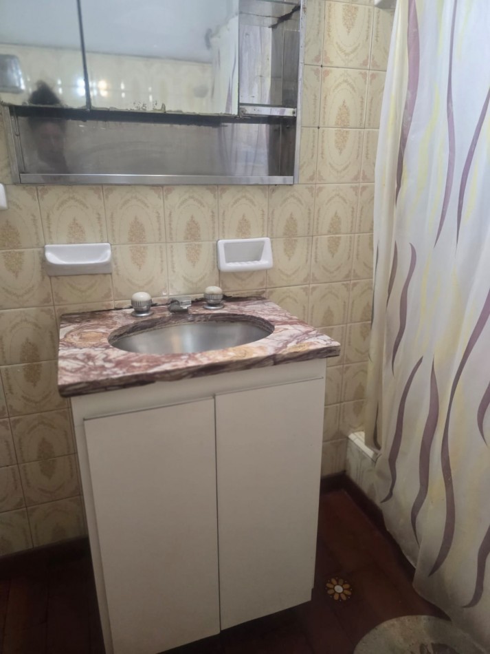 CASA  3 AMBIENTES MAS DTO.,  LOTE 30MTS, IDEAL CONSTRUCTOR