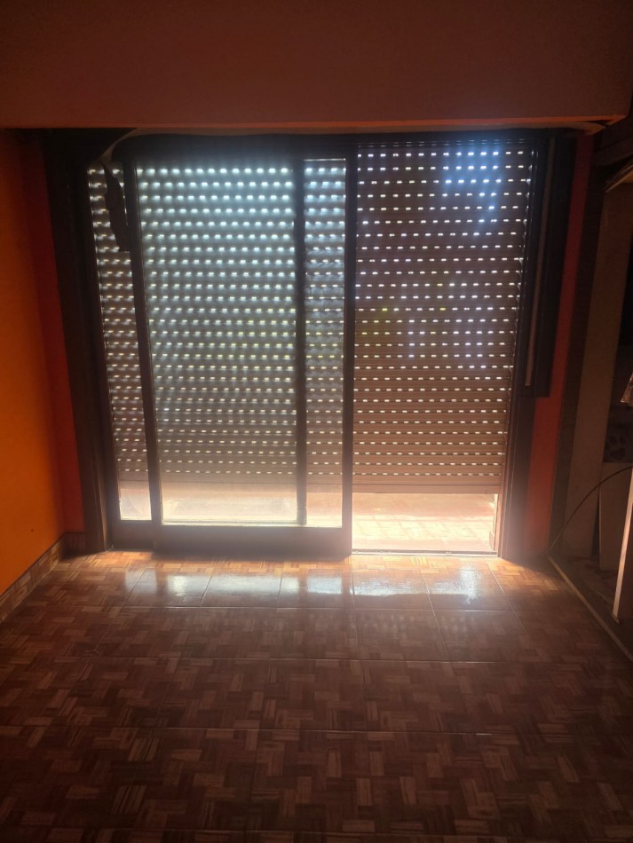 CASA  3 AMBIENTES MAS DTO.,  LOTE 30MTS, IDEAL CONSTRUCTOR
