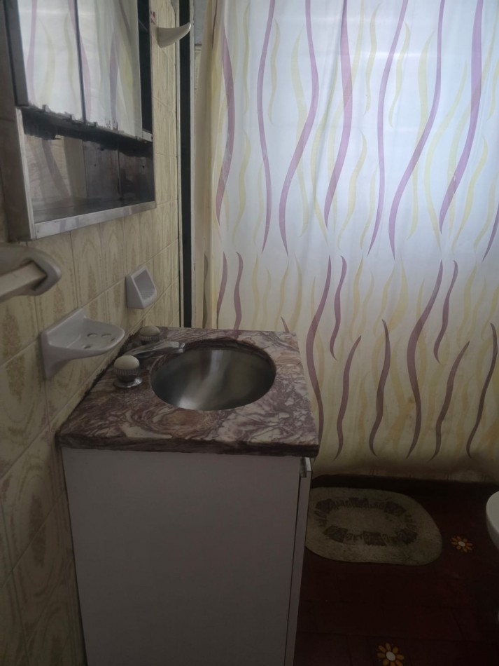 CASA  3 AMBIENTES MAS DTO.,  LOTE 30MTS, IDEAL CONSTRUCTOR