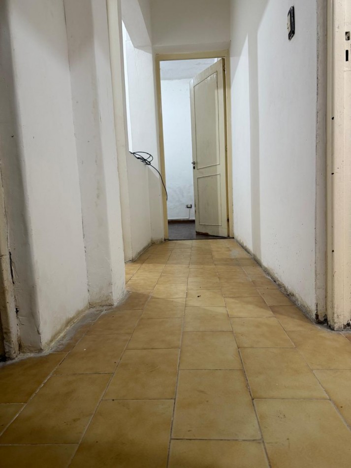 TIPO CASA DE 3 AMBIENTES PLANTA BAJA AL FRENTE