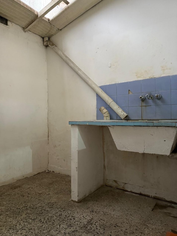 TIPO CASA DE 3 AMBIENTES PLANTA BAJA AL FRENTE