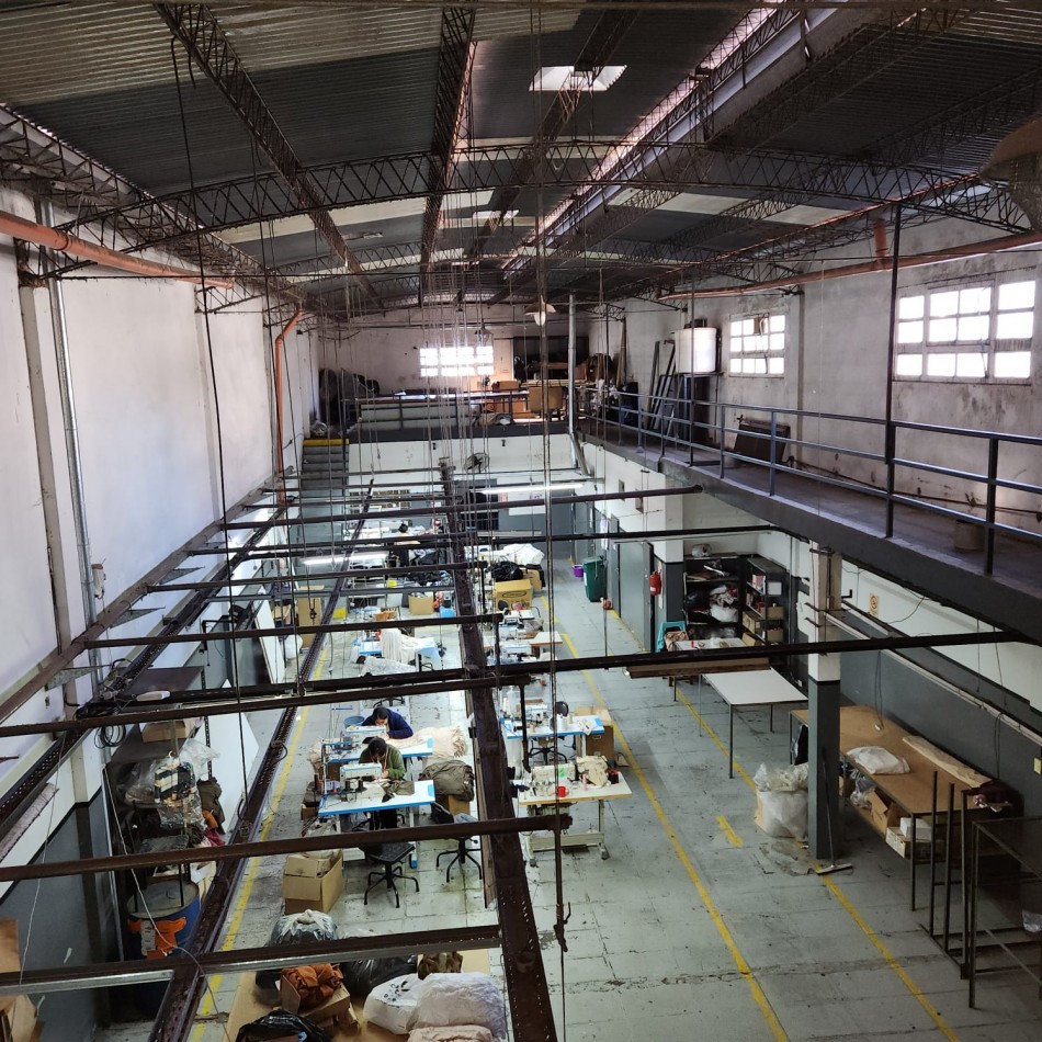 GALPON EN ALQUILER 590 M2 TOTALES (APROX)