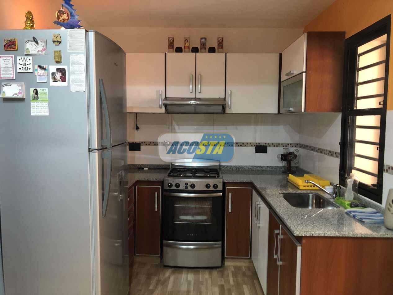 DEPARTAMENTO DE 2 AMB TIPO PH EN PB CON PATIO. EXCELENTE