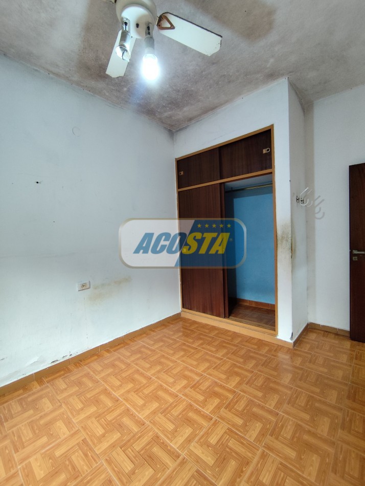 ALQUILER CASA 3 AMBIENTES CON GARAJE Y JARDIN