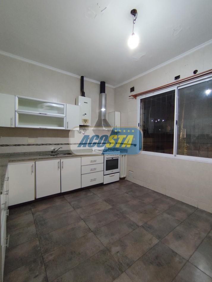 ALQUILER DTO. 3 AMBIENTES, SIN EXPENSAS, LOMAS DEL MIRADOR