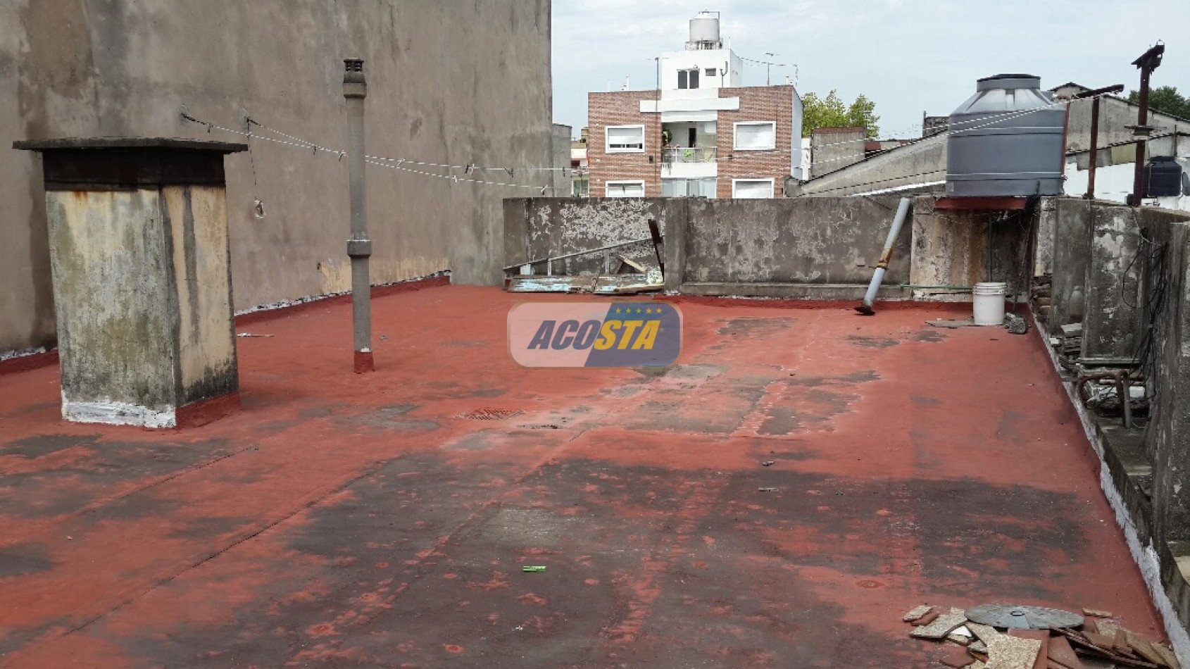 PH DE 3 AMBIENTES EN PB AL FONDO CON JARDIN Y TERRAZA
