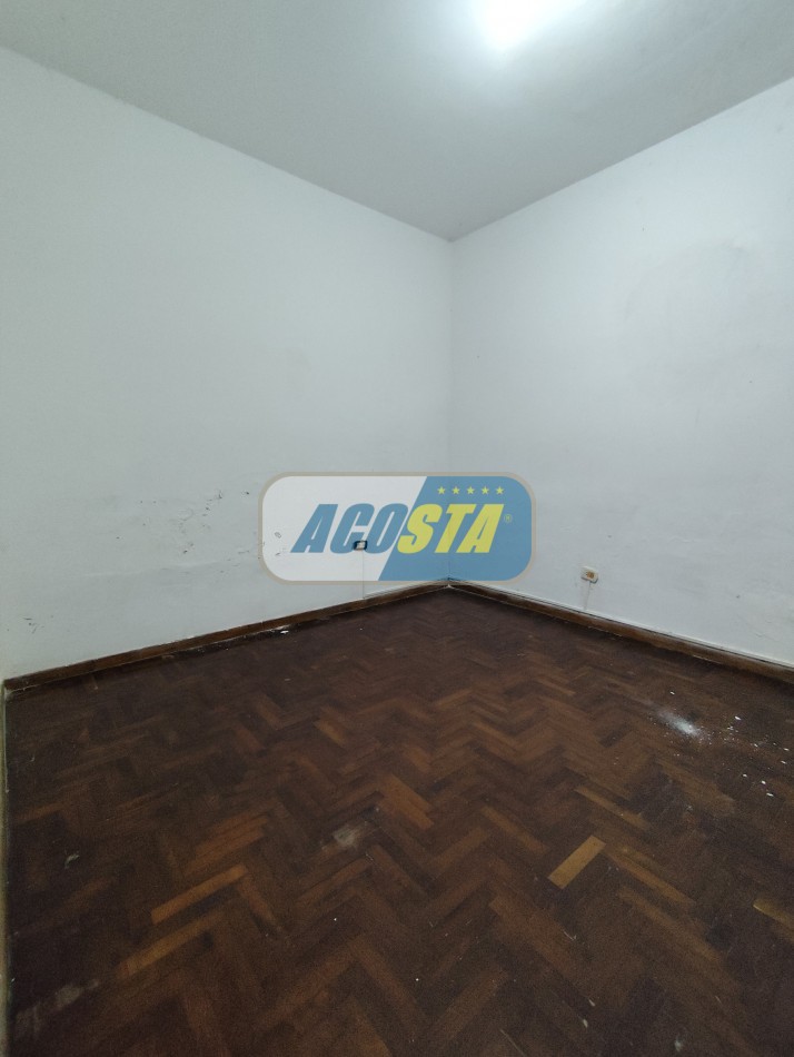 TIPO CASA DE 3 AMBIENTES PLANTA BAJA AL FRENTE