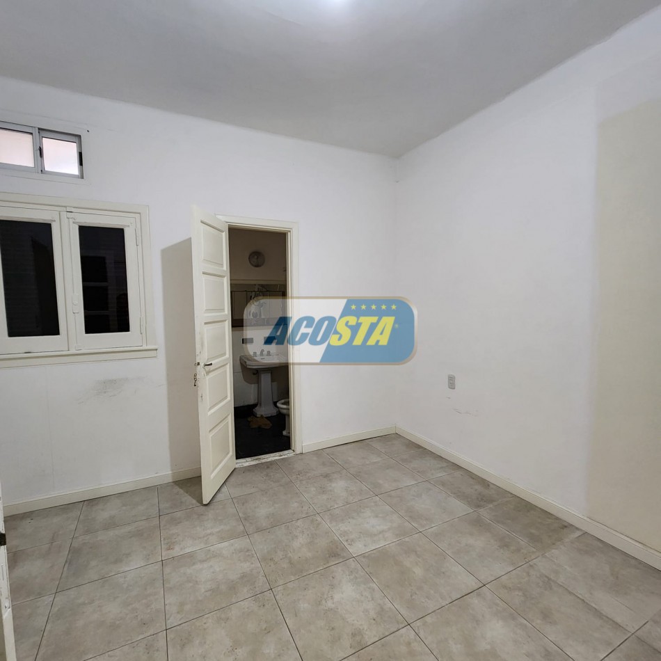 ALQUILER PH 4 AMBIENTES, EXCLUSIVO USO COMERCIAL, BARRIO NAON