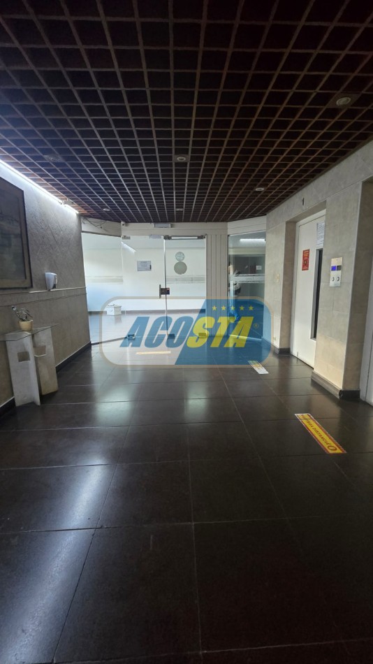 DEPARTAMENTO DE 3 AMBIENTES CON BALCON Y COCHERA