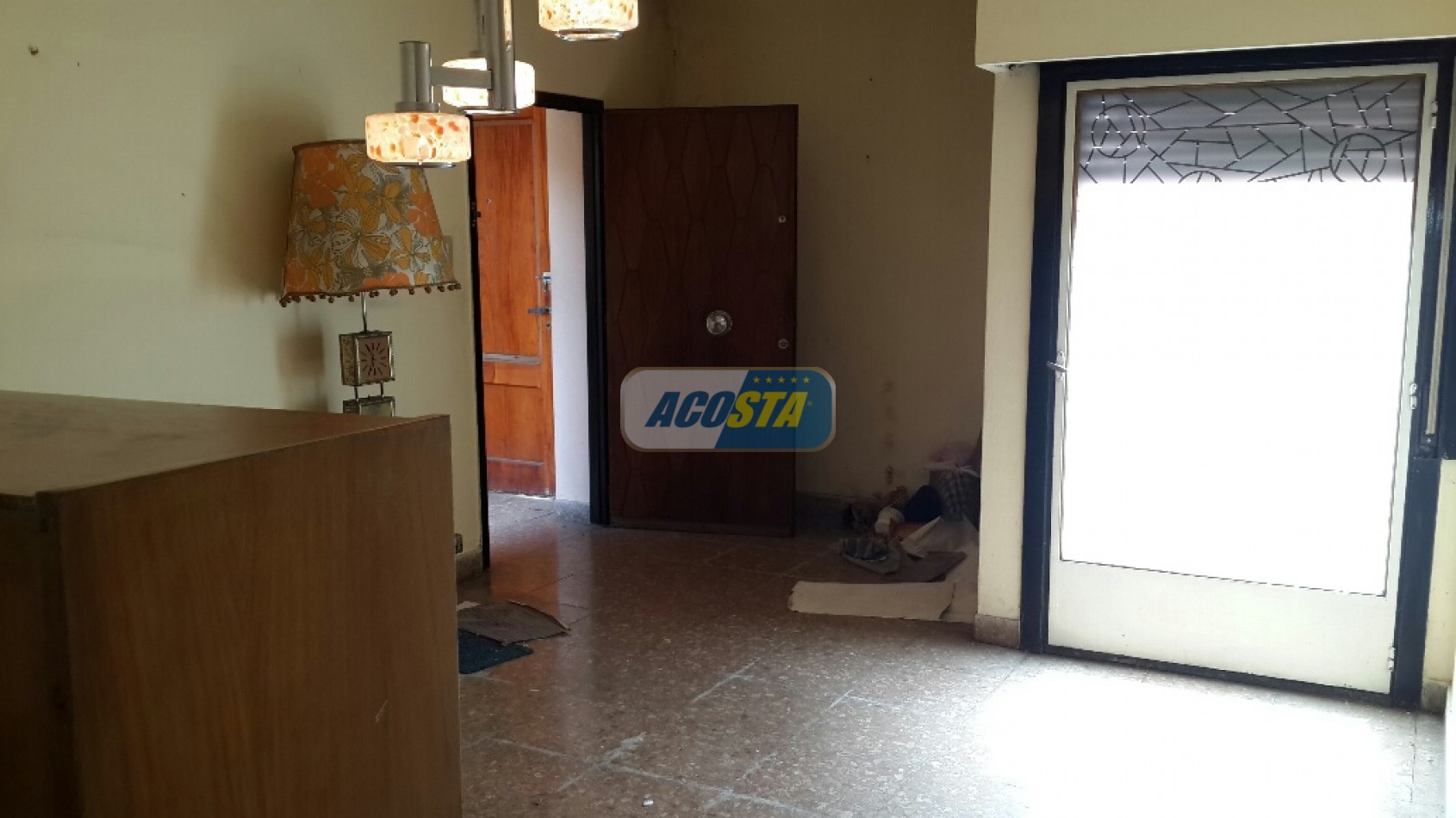 PH DE 3 AMBIENTES EN PB AL FONDO CON JARDIN Y TERRAZA