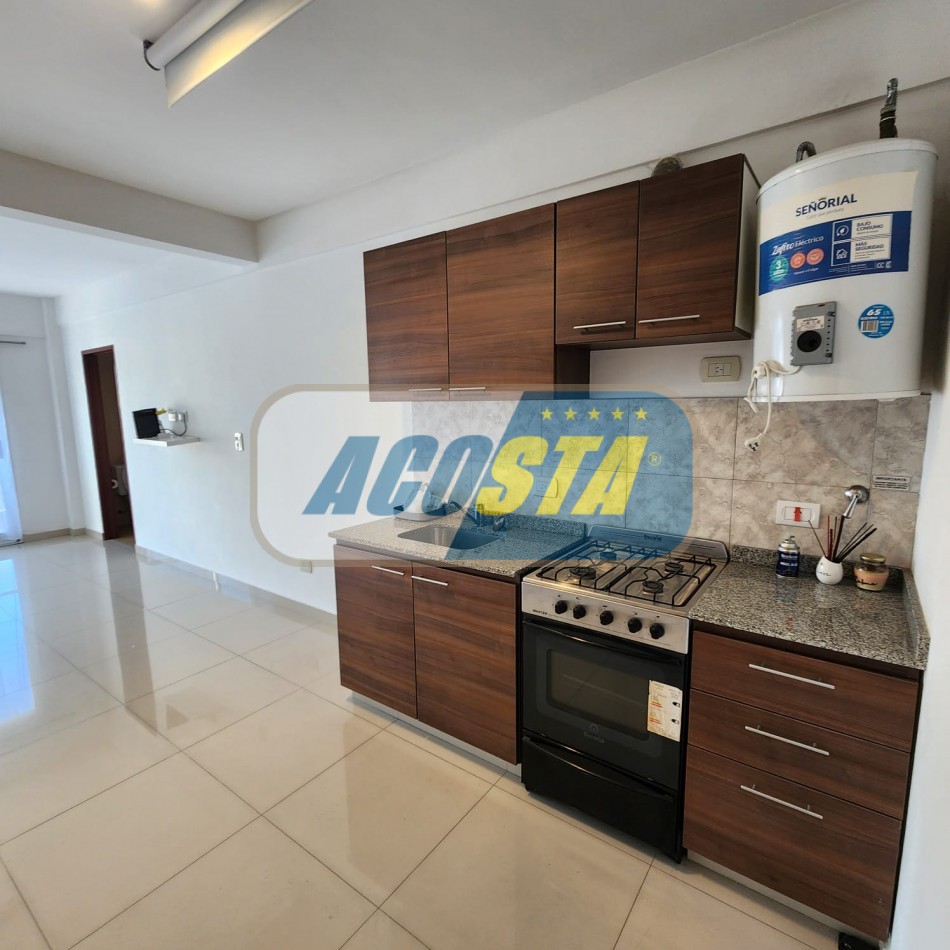ALQUILER DTO. MONOAMBIENTE AL FRENTE, CON BALCON , SUM Y SOLARIUM