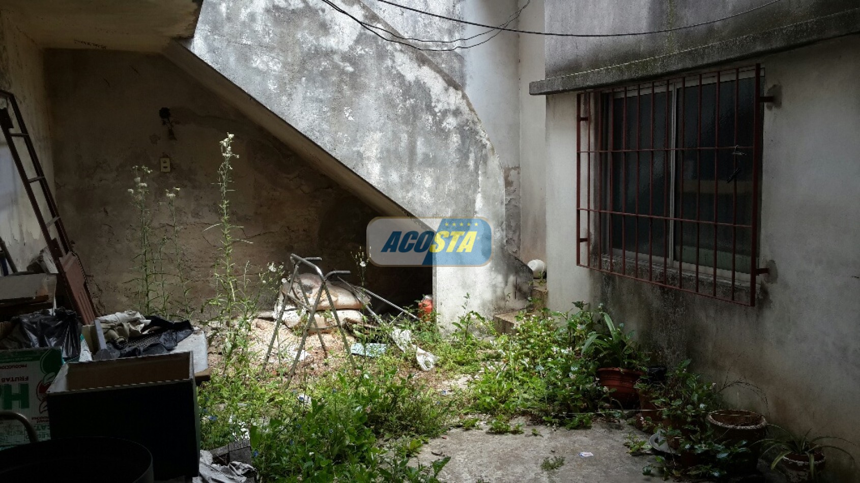 PH DE 3 AMBIENTES EN PB AL FONDO CON JARDIN Y TERRAZA