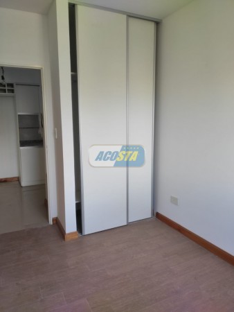 EDIFICIO CON ULTIMAS UNIDADES A ESTRENAR, 2 Y 3 AMBIENTES, CON COCHERA Y TERRAZA