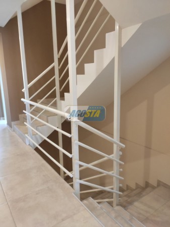 EDIFICIO CON ULTIMAS UNIDADES A ESTRENAR, 2 Y 3 AMBIENTES, CON COCHERA Y TERRAZA