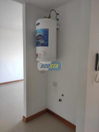 EDIFICIO CON ULTIMAS UNIDADES A ESTRENAR, 2 Y 3 AMBIENTES, CON COCHERA Y TERRAZA