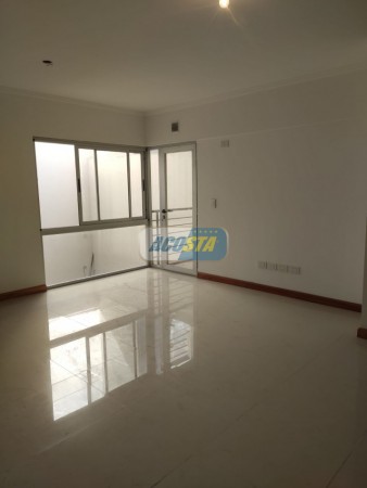 EDIFICIO CON ULTIMAS UNIDADES A ESTRENAR, 2 Y 3 AMBIENTES, CON COCHERA Y TERRAZA