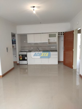 EDIFICIO CON ULTIMAS UNIDADES A ESTRENAR, 2 Y 3 AMBIENTES, CON COCHERA Y TERRAZA