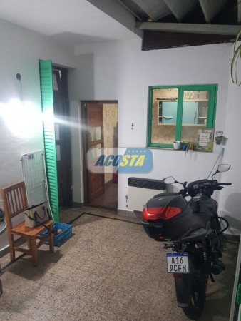 2 AMBIENTES CON TERRAZA EN LINIERS. IDEAL PARA REFACCIONAR Y AMPLIAR