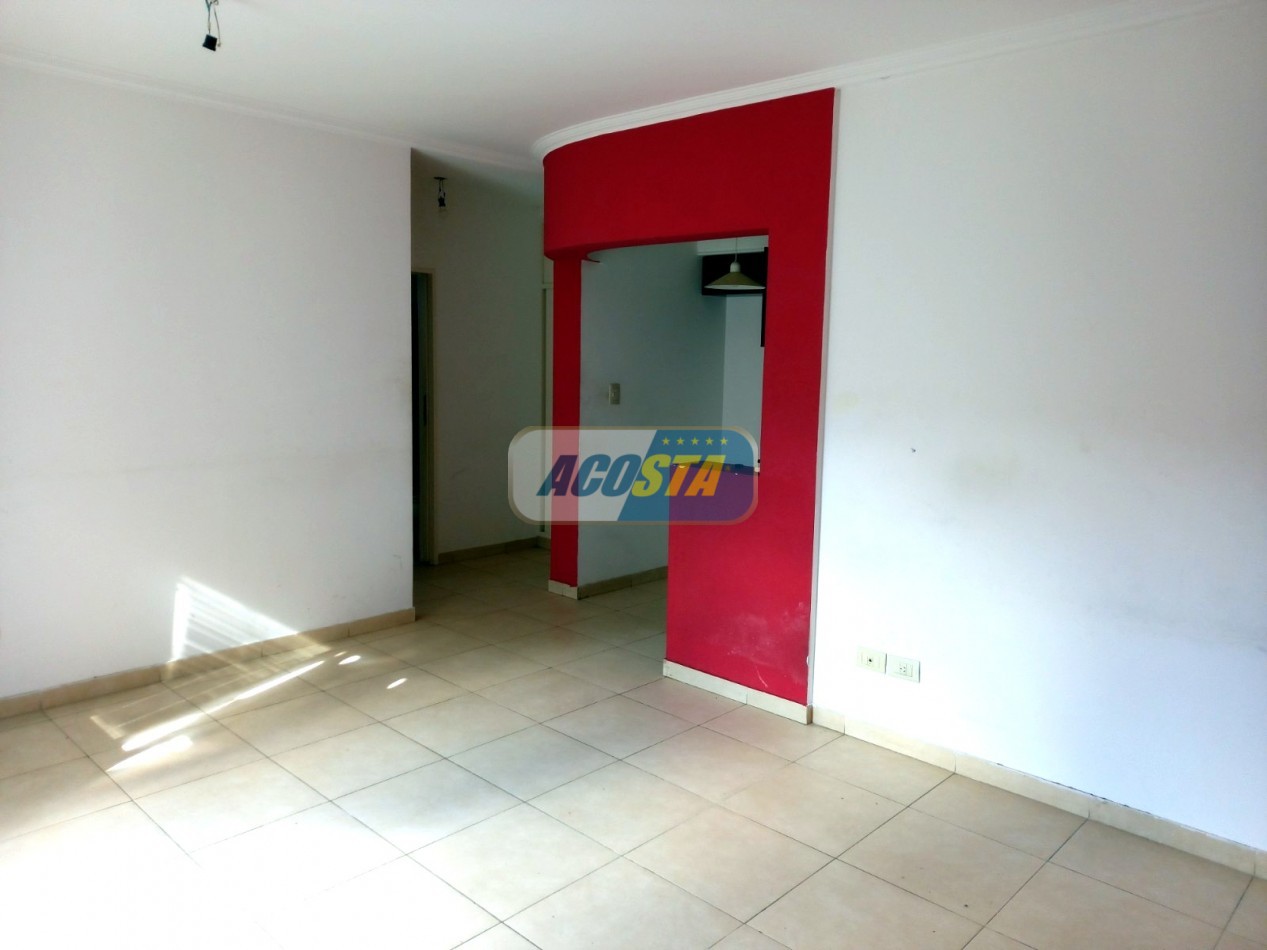 DTO. 2 AMB. EN VENTA CON COCHERA