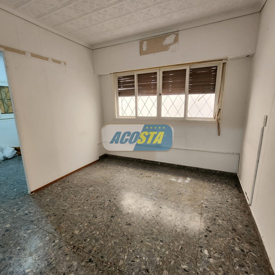 ALQUILER PH 4 AMBIENTES, EXCLUSIVO USO COMERCIAL, BARRIO NAON
