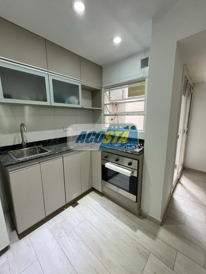 ALQUILER DEPARTAMENTO DE 2 AMB. EN PB CON PATIO, A NUEVO.