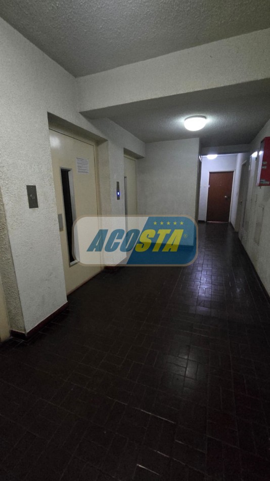 DEPARTAMENTO DE 3 AMBIENTES CON BALCON Y COCHERA