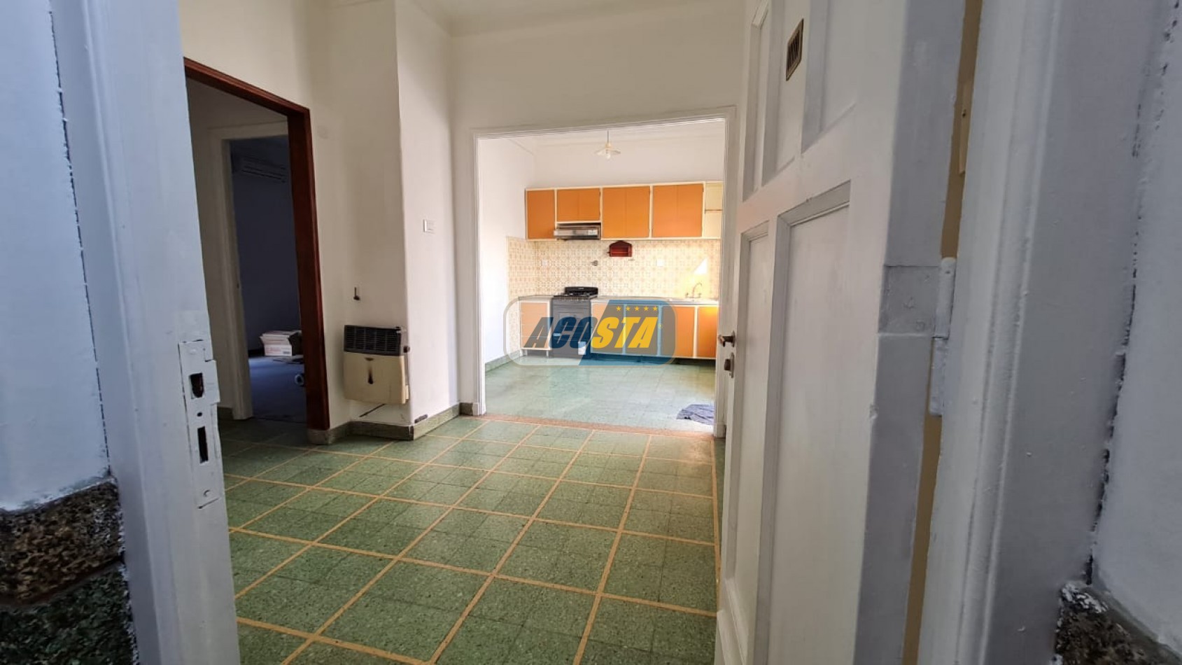 PH 3 AMBIENTES AL FRENTE CON TERRAZA Y QUINCHO, BARRIO NAON