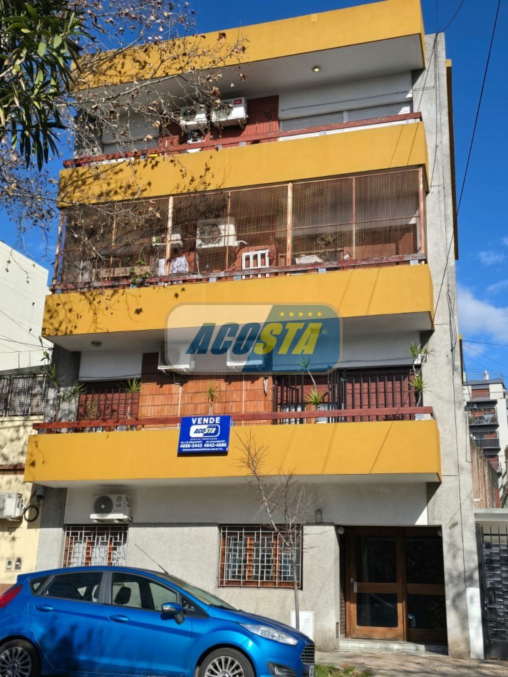 DEPARTAMENTO DE 3 AMB. AL FRENTE CON BALCON