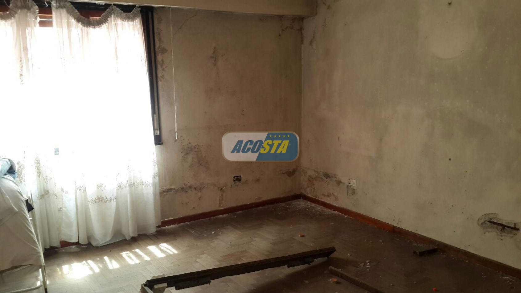 PH DE 3 AMBIENTES EN PB AL FONDO CON JARDIN Y TERRAZA