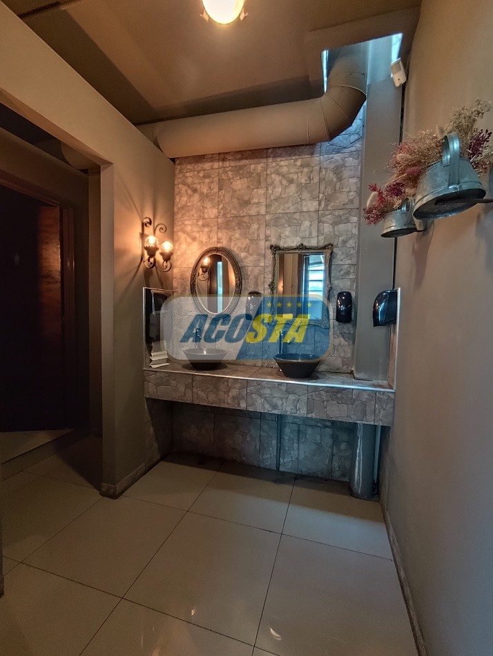 VENTA FONDO DE COMERCIO, HERMOSA PARRILLA A NUEVO, A MTS CTRO COMERCIAL MATADEROS