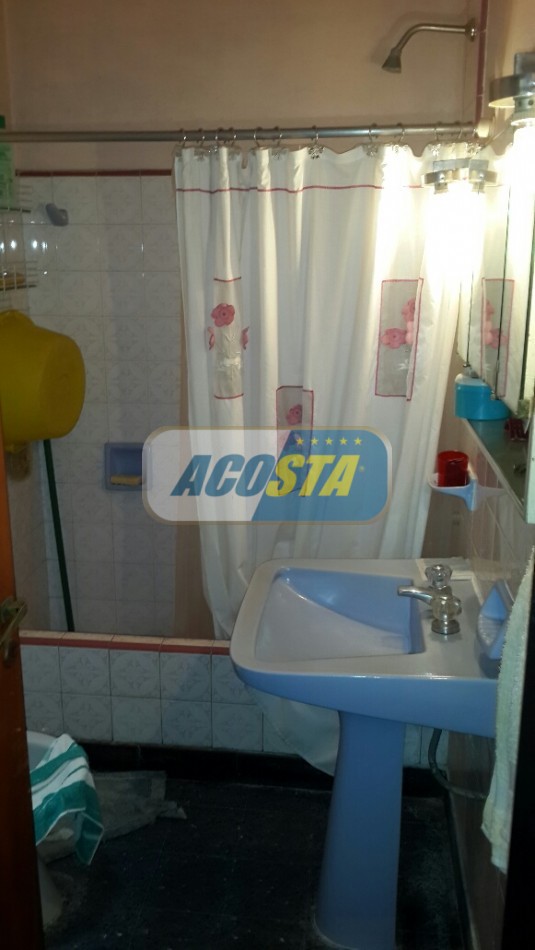 PH DE 3 AMBIENTES EN PB AL FONDO CON JARDIN Y TERRAZA