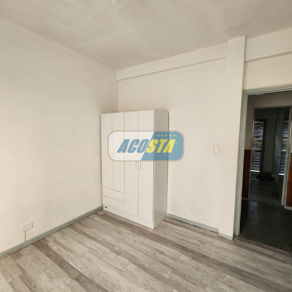 DEPARTAMENTO 4 AMBIENTES, AL FRENTE CON BALCON