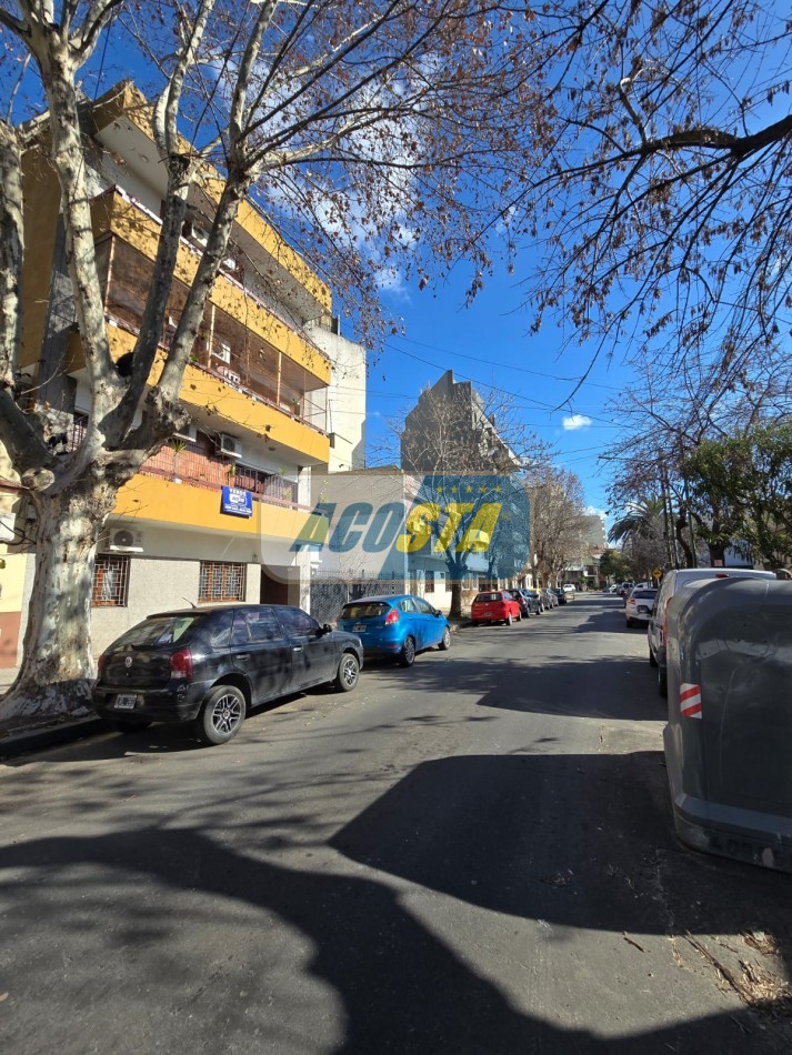 DEPARTAMENTO DE 3 AMB. AL FRENTE CON BALCON
