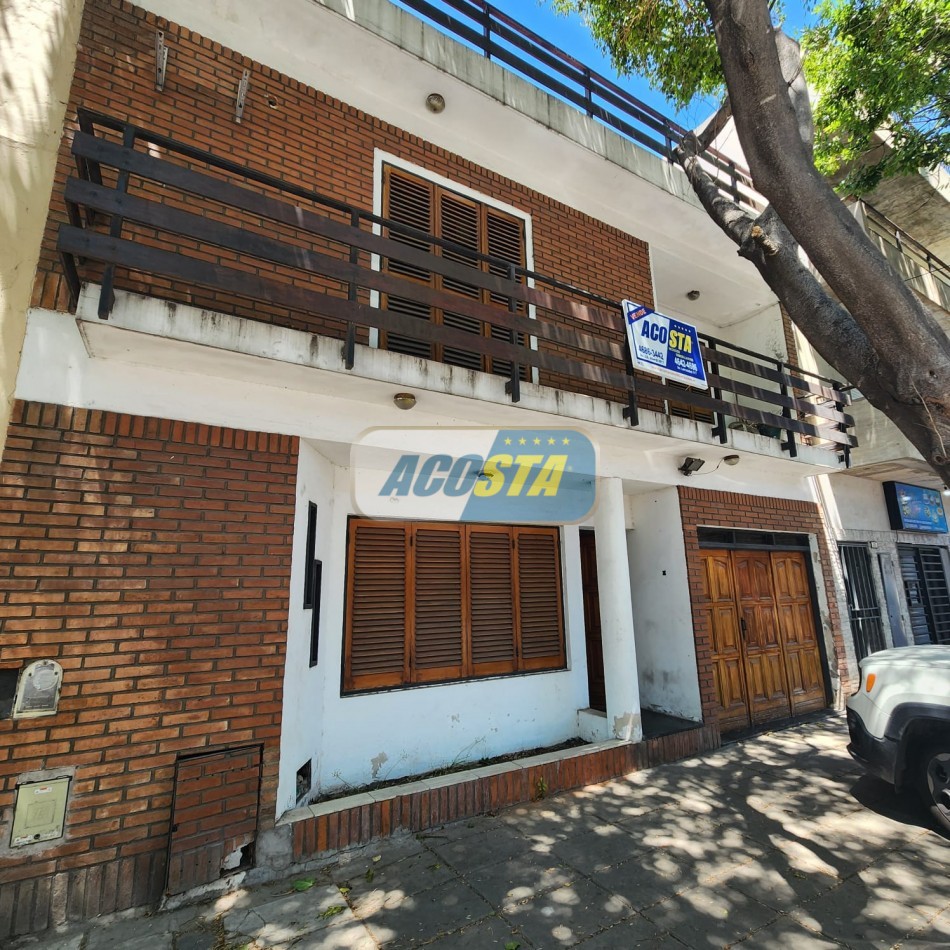 CASA 4 AMBIENTES CON PATIO, GARAGE Y TERRAZA CON PARRILLA