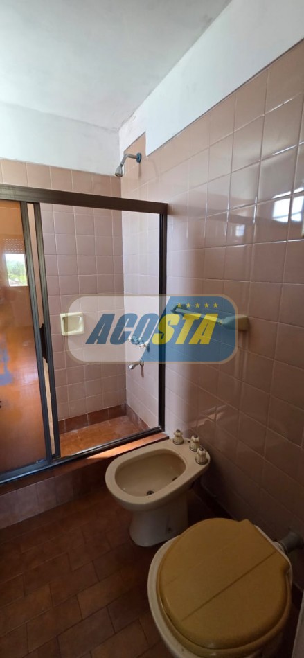 DEPARTAMENTO 2 AMBIENTES AL FRENTE , A 200MTS AV. J. B. ALBERDI