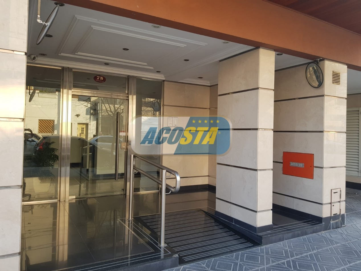 DEPARTAMENTO DE 2 AMB CON BALCON AL C/FTE A MTS. DE PLAZA LOS ANDES