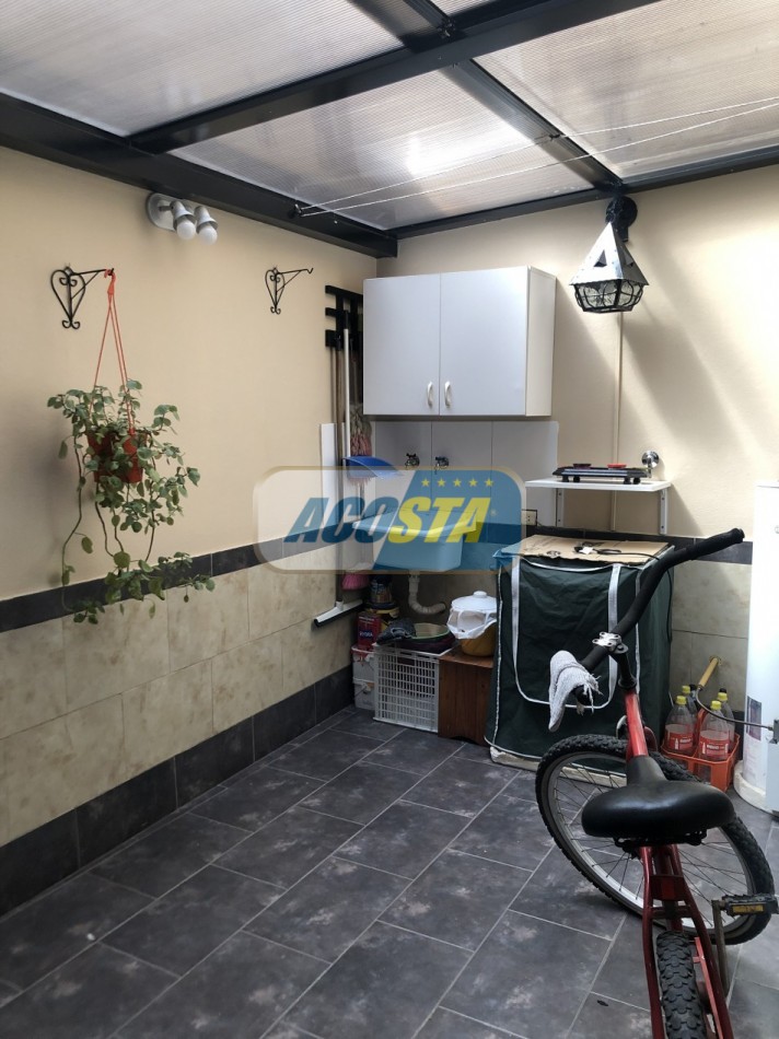 DEPARTAMENTO DE 2 AMB TIPO PH EN PB CON PATIO. EXCELENTE