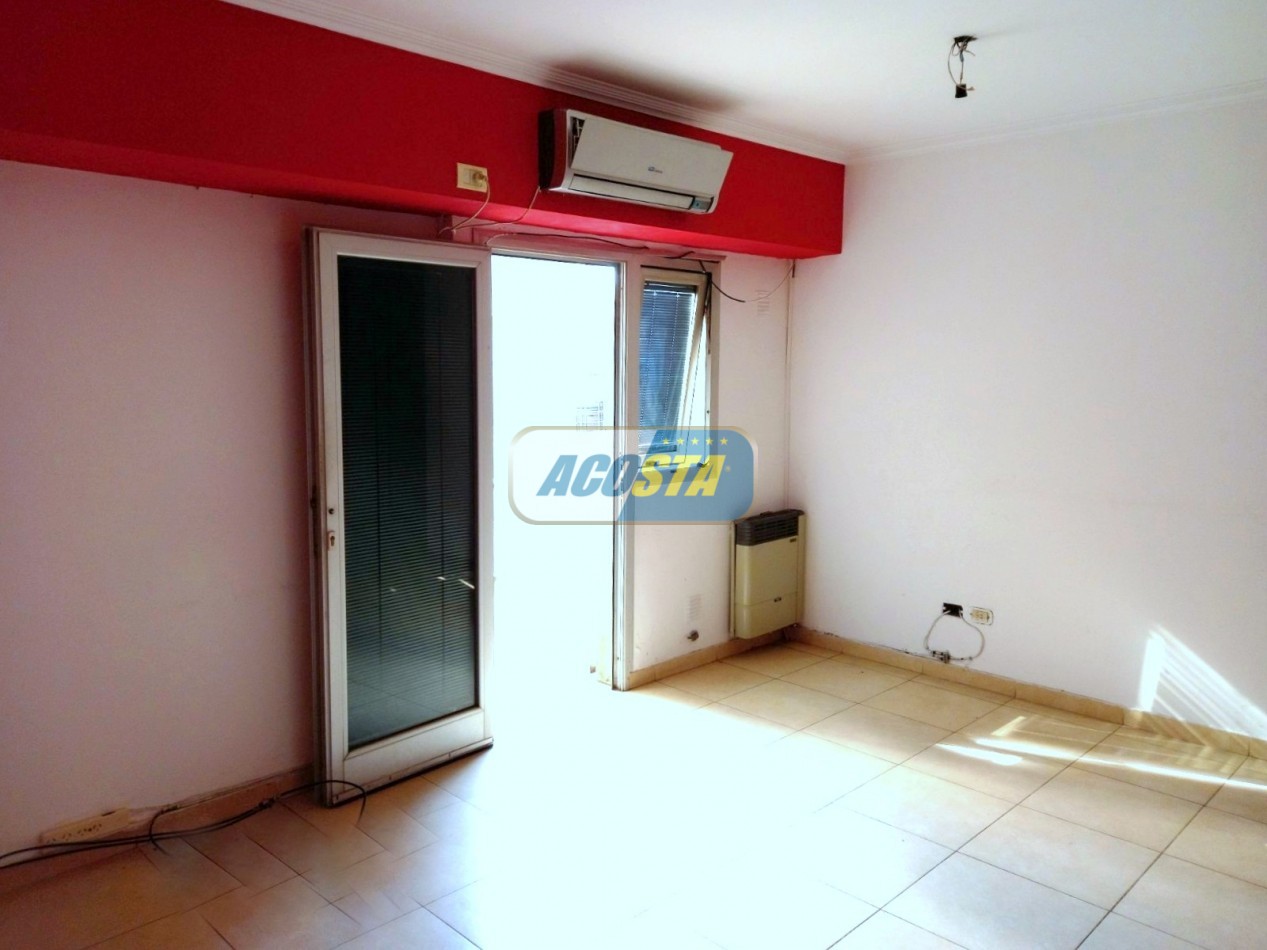 DTO. 2 AMB. EN VENTA CON COCHERA