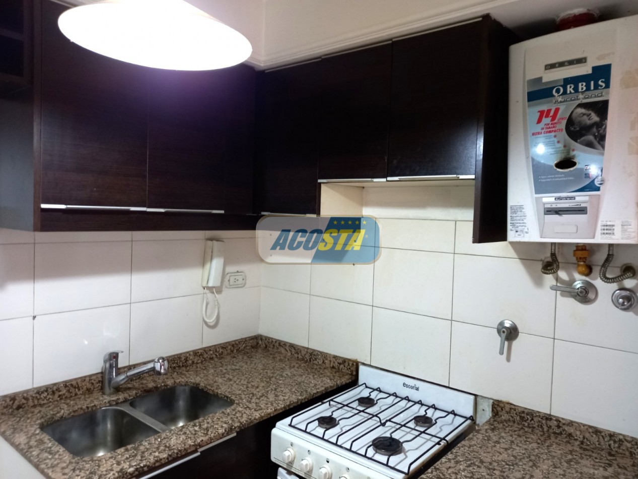 DTO. 2 AMB. EN VENTA CON COCHERA