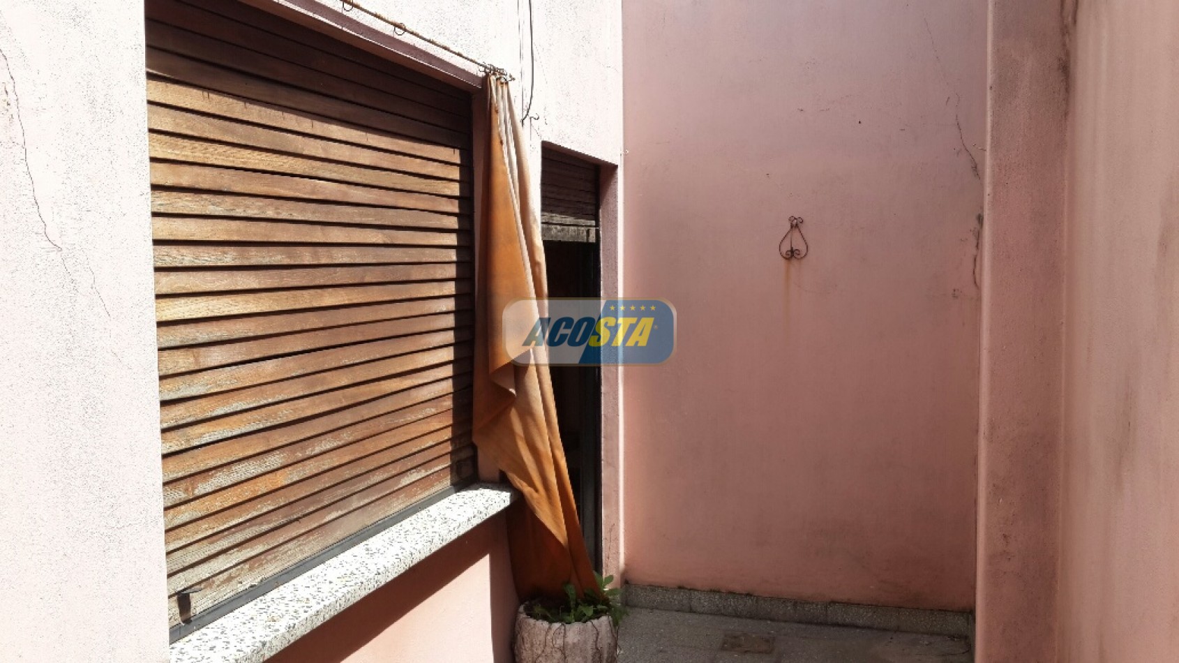 PH DE 3 AMBIENTES EN PB AL FONDO CON JARDIN Y TERRAZA