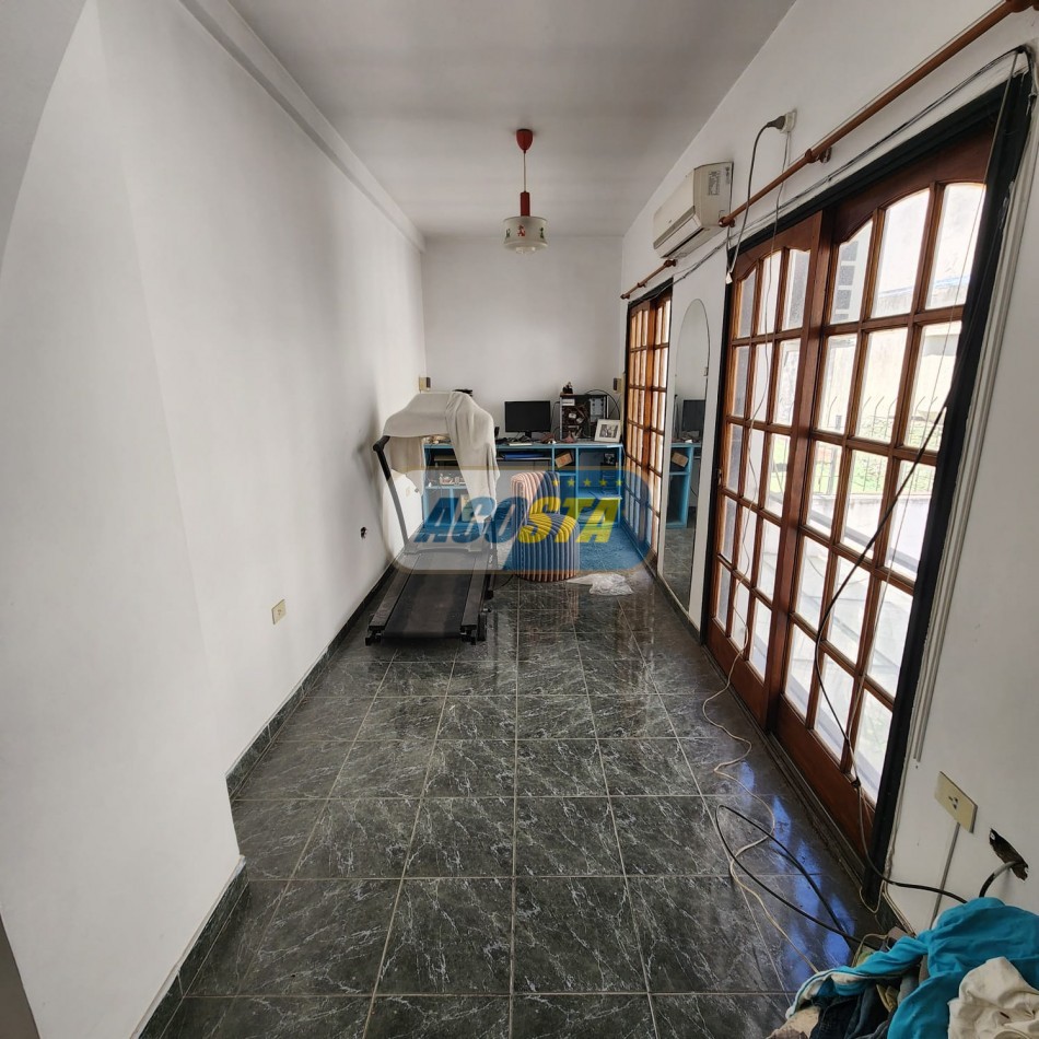 CASA 4 AMBIENTES CON PATIO, GARAGE Y TERRAZA CON PARRILLA