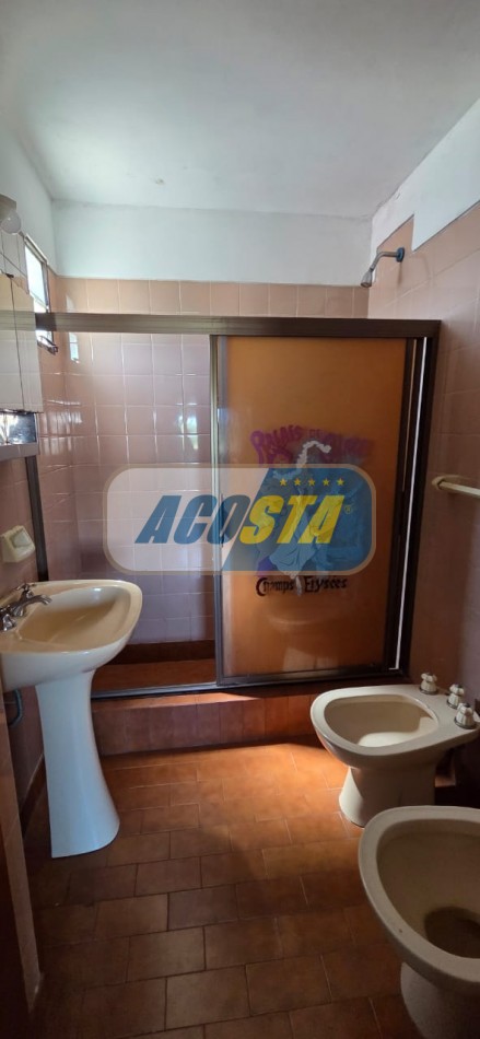 DEPARTAMENTO 2 AMBIENTES AL FRENTE , A 200MTS AV. J. B. ALBERDI