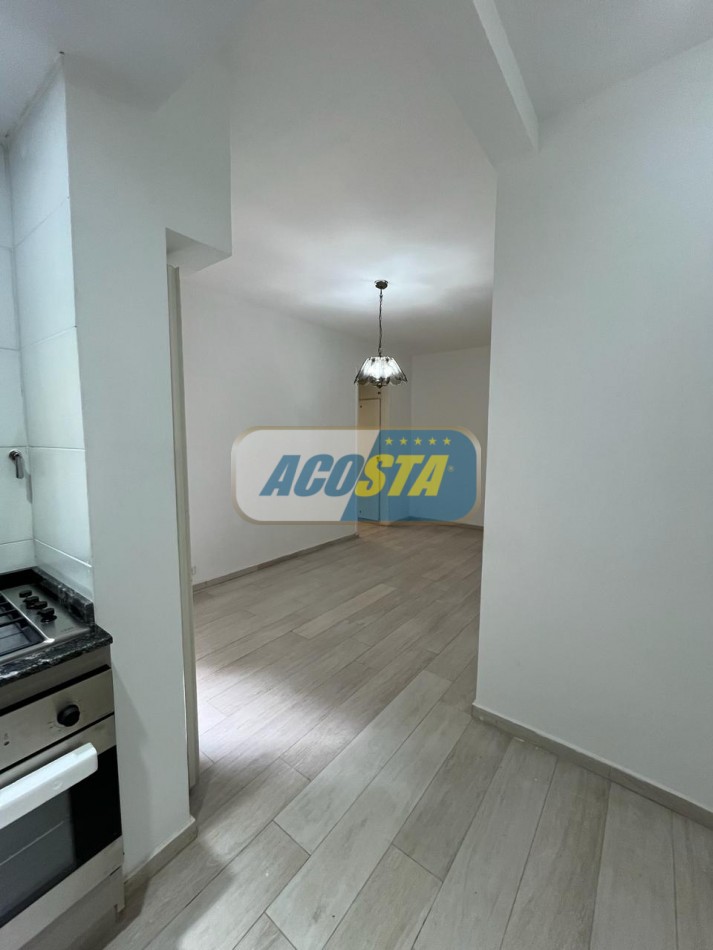 ALQUILER DEPARTAMENTO DE 2 AMB. EN PB CON PATIO, A NUEVO.
