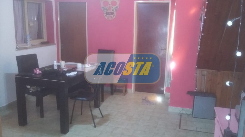 GALPON CON VIVIENDA DE 3 AMBIENTES CON SALIDA A DOS CALLES
