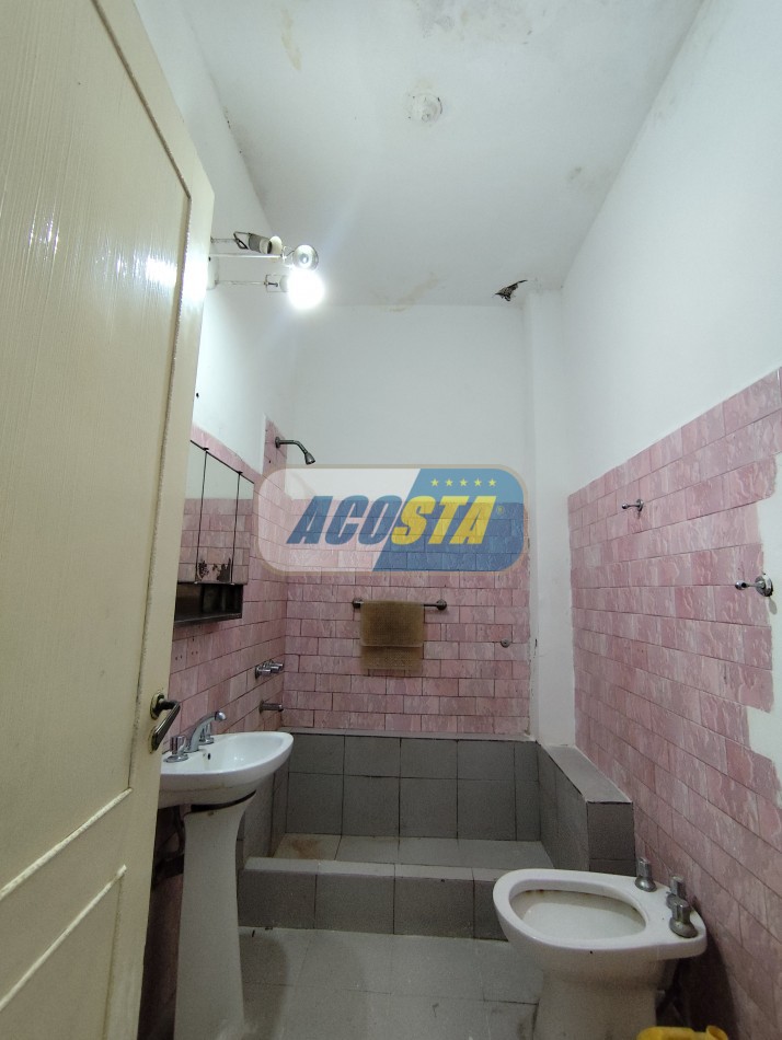 TIPO CASA DE 3 AMBIENTES PLANTA BAJA AL FRENTE